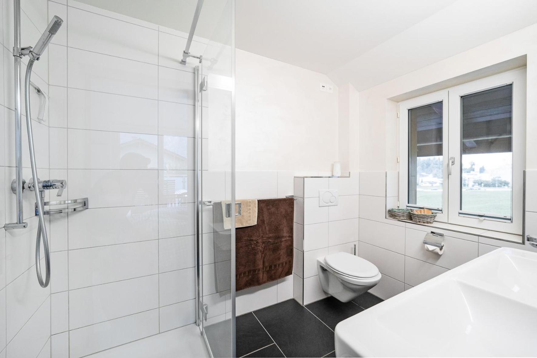 Ferienwohnung Glarner Bed Netstal Exterior foto